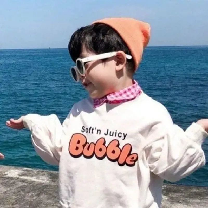 Hình nền điện thoại em bé dễ thương giúp bạn thể hiện gu thẩm mỹ