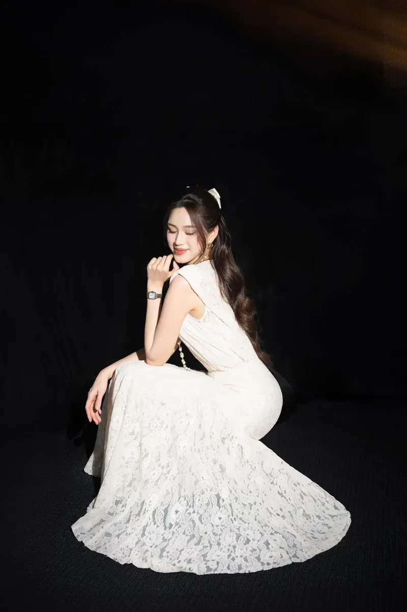Vương miện hoa hậu Đỗ Thị Hà thể hiện sự xuất sắc và tài năng Vương miện hoa hậu Đỗ Thị Hà thể hiện sự xuất sắc và tài năng