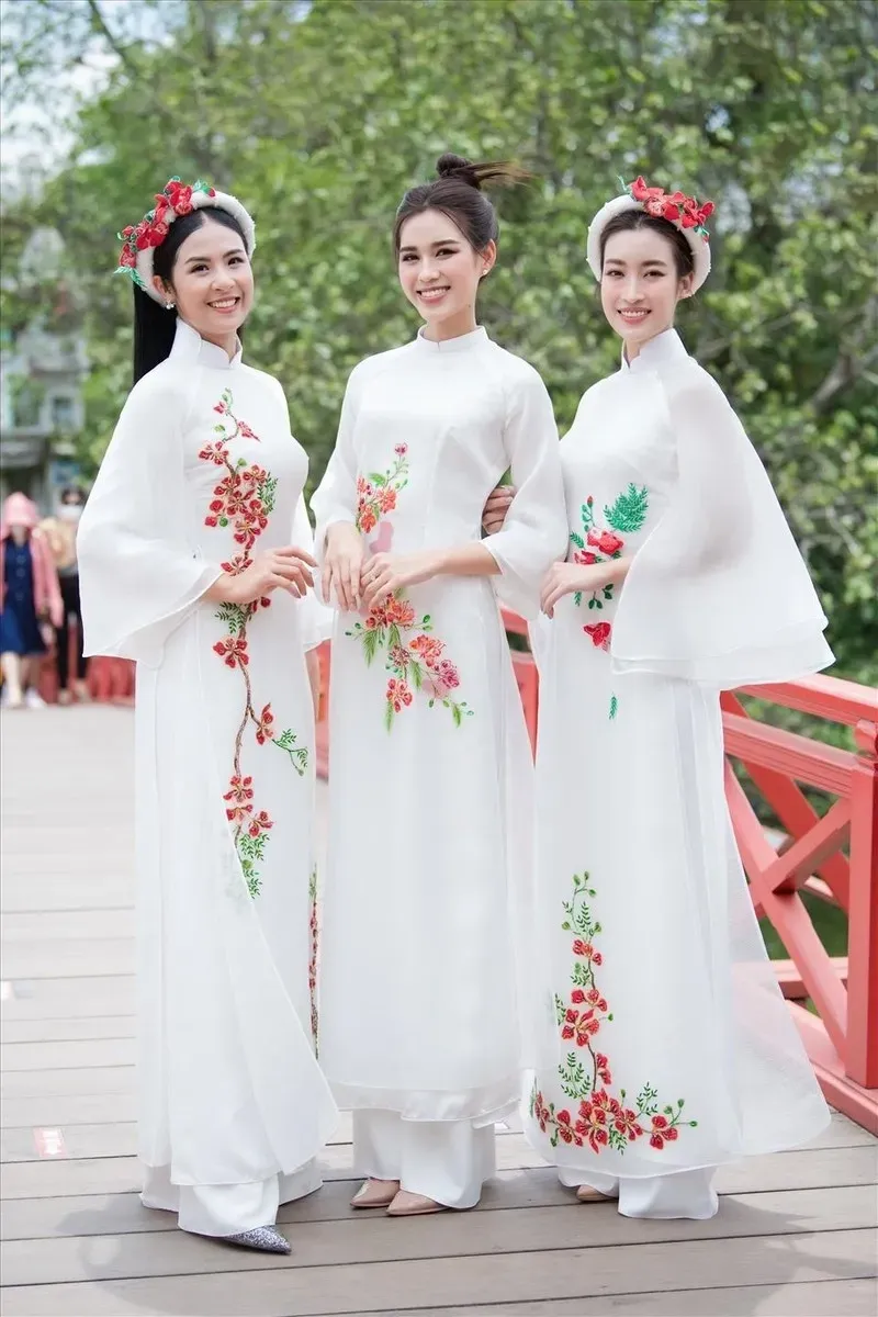 Hoa hậu Đỗ Thị Hà quê ở đâu mang đến sự tò mò cho khán giả Hoa hậu Đỗ Thị Hà quê ở đâu mang đến sự tò mò cho khán giả