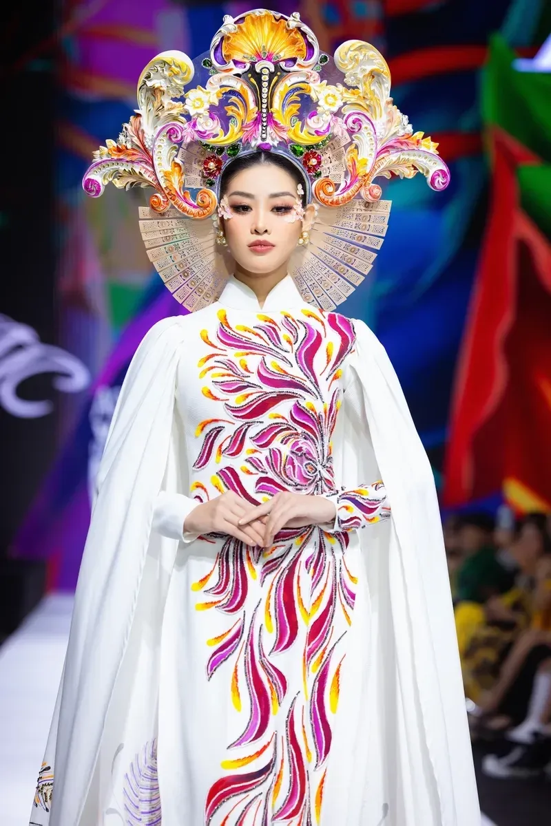 Khánh Vân hoa hậu bikini thể hiện phong cách thời trang hiện đại Khánh Vân hoa hậu bikini thể hiện phong cách thời trang hiện đại