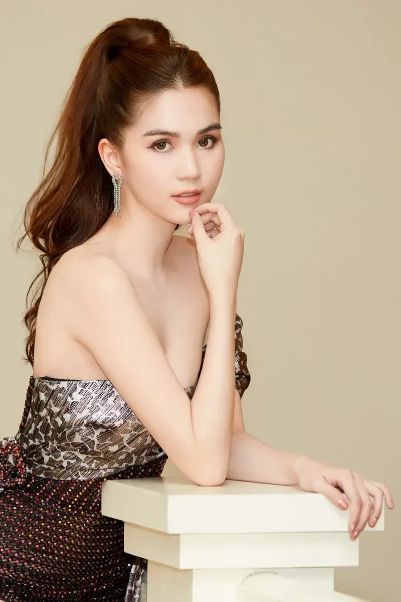 Nữ hoàng nội y Phương Trinh luôn gây ấn tượng với phong cách Nữ hoàng nội y Phương Trinh luôn gây ấn tượng với phong cách