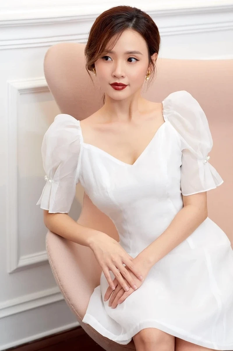 Ca sĩ Midu là một trong những giọng ca nổi bật hiện nay Ca sĩ Midu là một trong những giọng ca nổi bật hiện nay