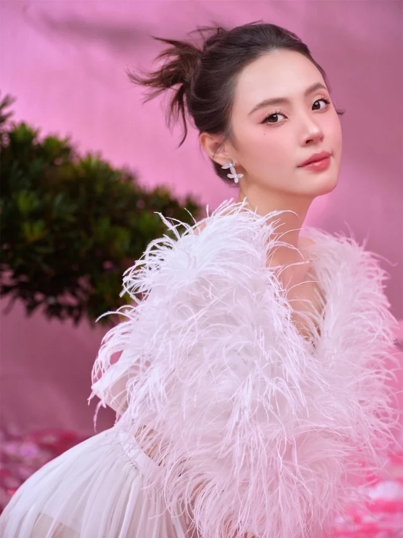 Midu có bầu là tin tức được nhiều người quan tâm Midu có bầu là tin tức được nhiều người quan tâm