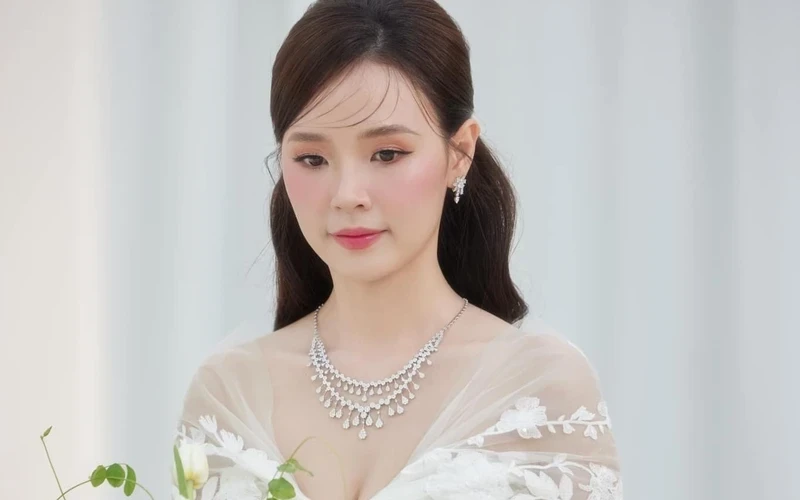 Chi Dân yêu Midu là câu chuyện tình đẹp trong showbiz Chi Dân yêu Midu là câu chuyện tình đẹp trong showbiz