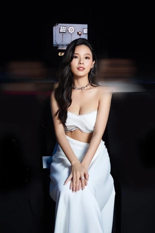 Midu Anh Đức là một trong những người bạn thân thiết của cô Midu Anh Đức là một trong những người bạn thân thiết của cô