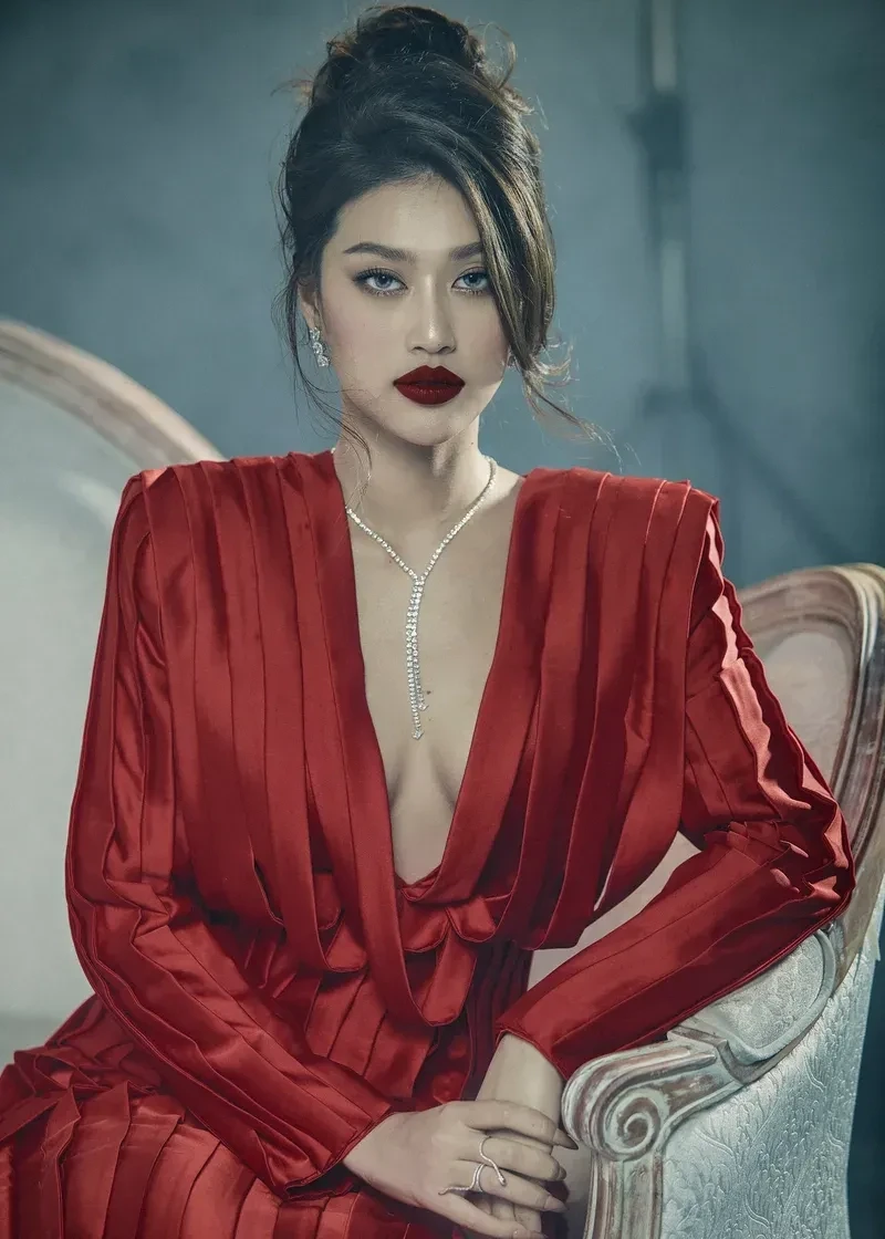 Bài thuyết trình truyền cảm hứng của Thiên Ân tại vòng ứng xử Bài thuyết trình truyền cảm hứng của Thiên Ân tại vòng ứng xử