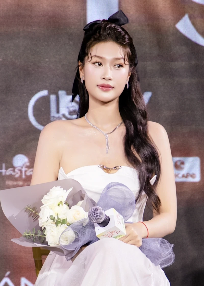 Hình ảnh hoa hậu Thiên Ân mặc bikini tại cuộc thi Miss Grand Vietnam Hình ảnh hoa hậu Thiên Ân mặc bikini tại cuộc thi Miss Grand Vietnam