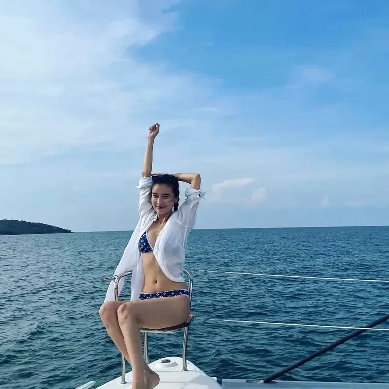 Cao Thái Hà sửa mũi để nâng cao vẻ đẹp của mình Cao Thái Hà sửa mũi để nâng cao vẻ đẹp của mình
