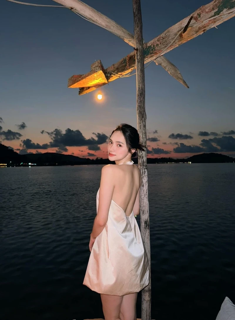 Hoa hậu Hương Giang trướckhi chuyển giới là hình ảnh đáng nhớ trong quá khứ Hoa hậu Hương Giang trướckhi chuyển giới là hình ảnh đáng nhớ trong quá khứ