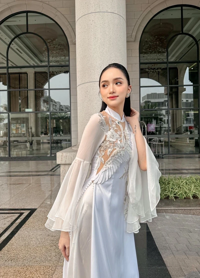 Hương Giang hoa hậu là biểu tượng của sắc đẹp và tài năng Hương Giang hoa hậu là biểu tượng của sắc đẹp và tài năng