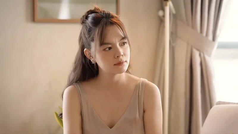 Em và Trịnh Phạm Quỳnh Anh là một trong những bộ phim nổi bật Em và Trịnh Phạm Quỳnh Anh là một trong những bộ phim nổi bật