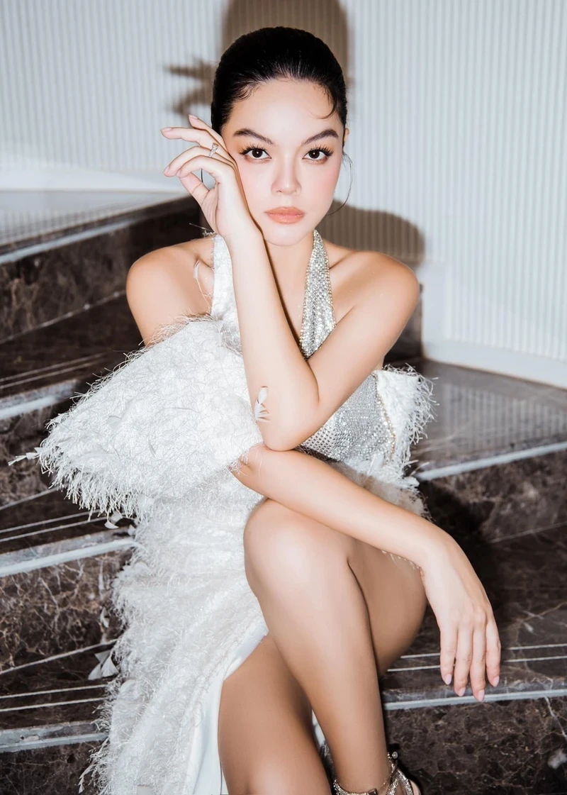 Quỳnh Anh ca sĩ là một trong những giọng ca được yêu thích Quỳnh Anh ca sĩ là một trong những giọng ca được yêu thích
