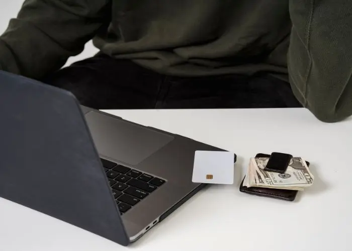 Ưu điểm hệ thống rút tiền 78Win ít ai biết 