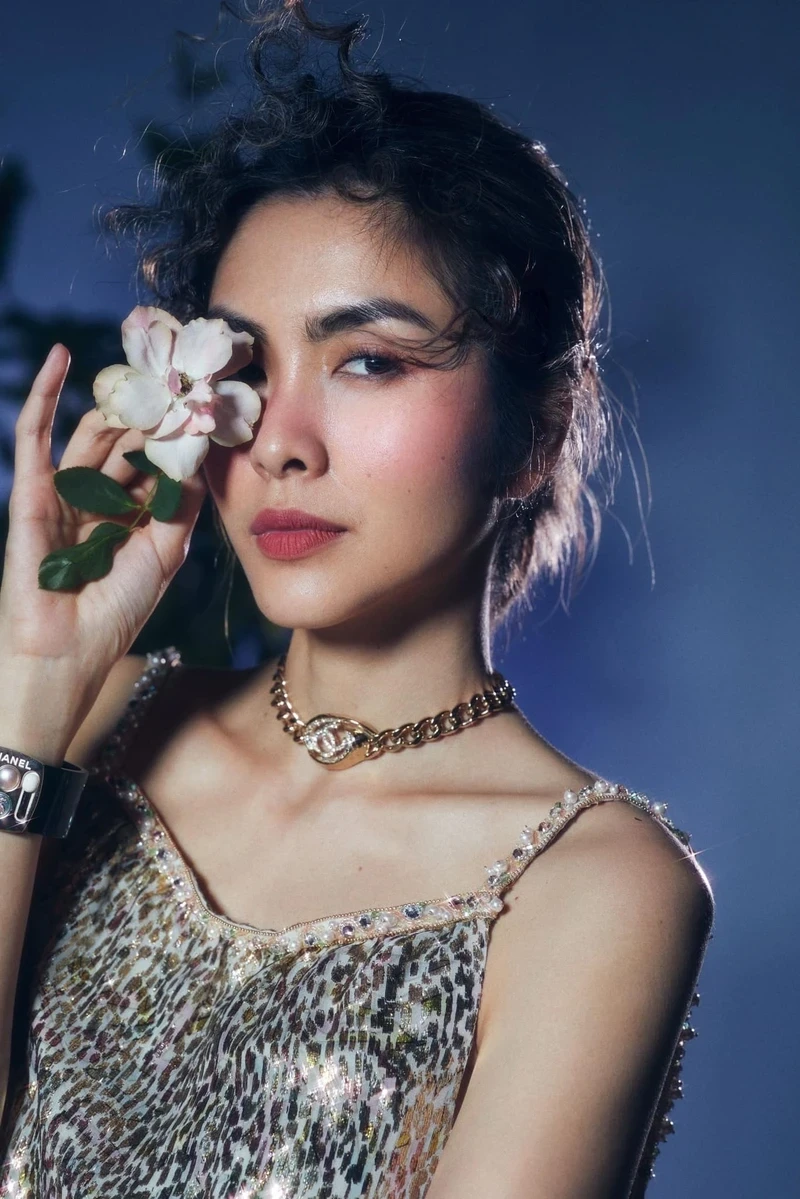 Mẹ chồng Tăng Thanh Hà là người luôn ủng hộ và yêu thương cô Mẹ chồng Tăng Thanh Hà là người luôn ủng hộ và yêu thương cô