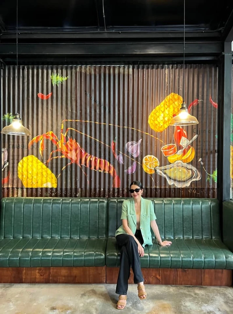 Người mẫu Tăng Thanh Hà luôn tỏa sáng trên sàn diễn thời trang Người mẫu Tăng Thanh Hà luôn tỏa sáng trên sàn diễn thời trang