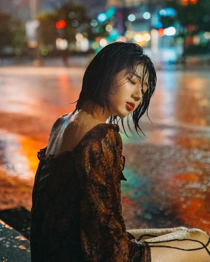 Ảnh gái xinh buồn, cô gái quay lưng lặng lẽ, ánh mắt đượm buồn khóc Ảnh gái xinh buồn, cô gái quay lưng lặng lẽ, ánh mắt đượm buồn khóc