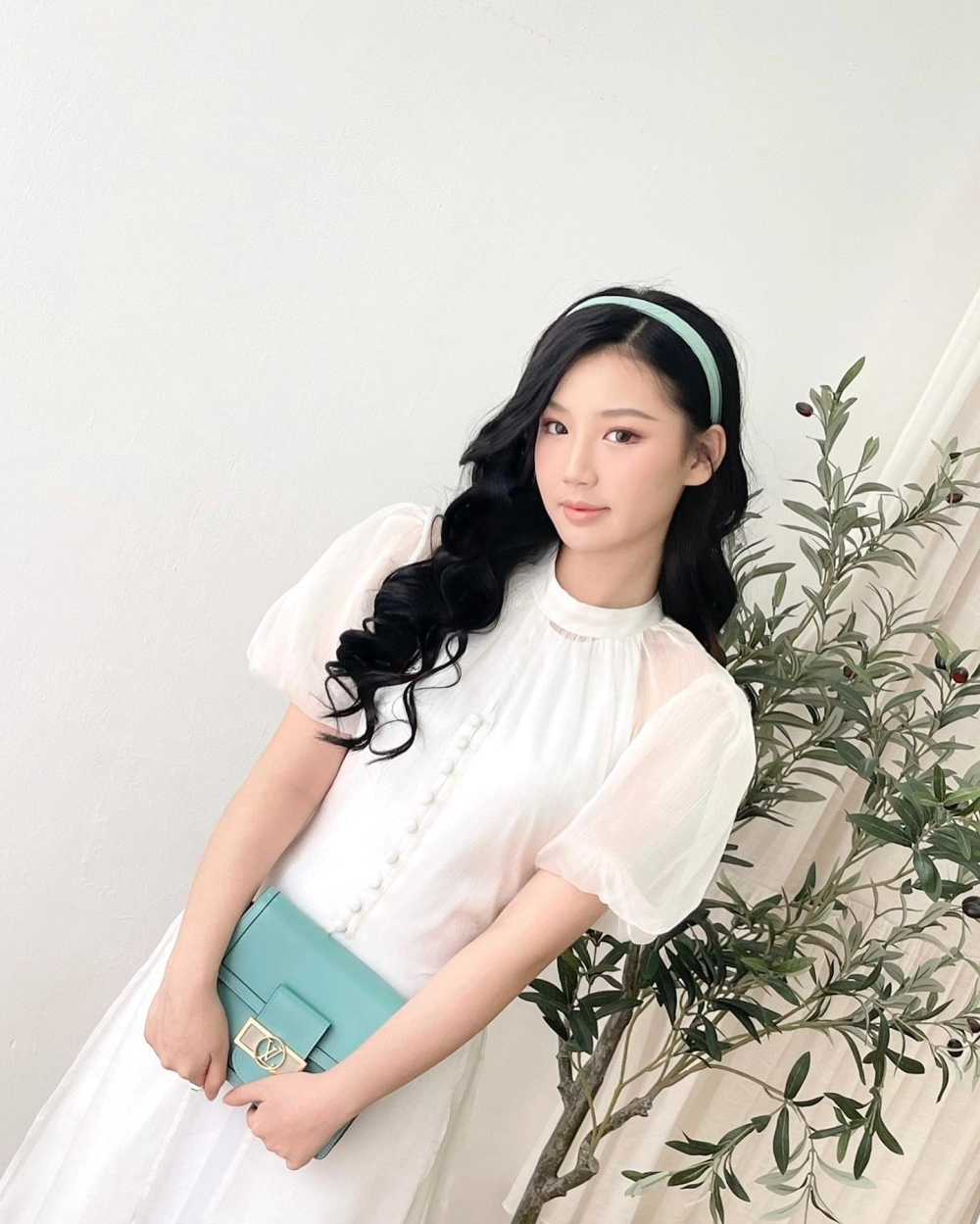 Cảm nhận từng câu từ trong Trời giấu trời mang đi của Amee