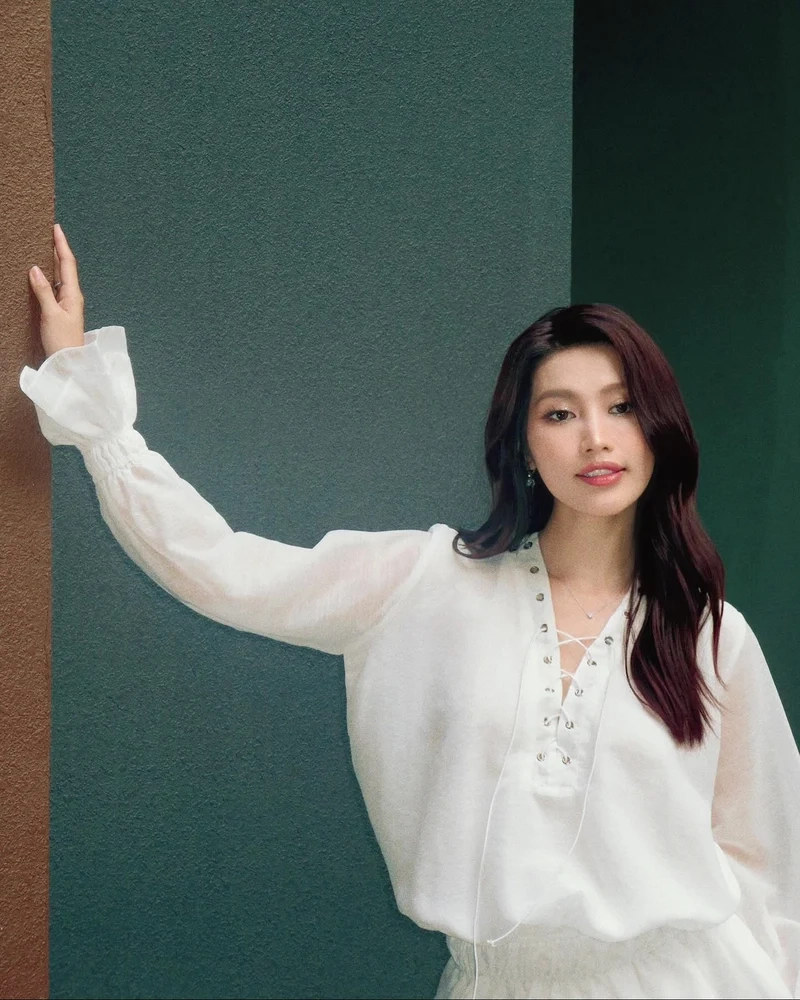 Chế Nguyễn Quỳnh Châu nói tiếng anh lưu loát gây ấn tượng quốc tế