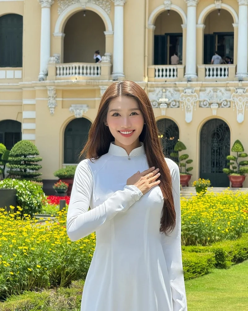 Chế Nguyễn Quỳnh Châu miss universe để lại dấu ấn tại đấu trường nhan sắc quốc tế