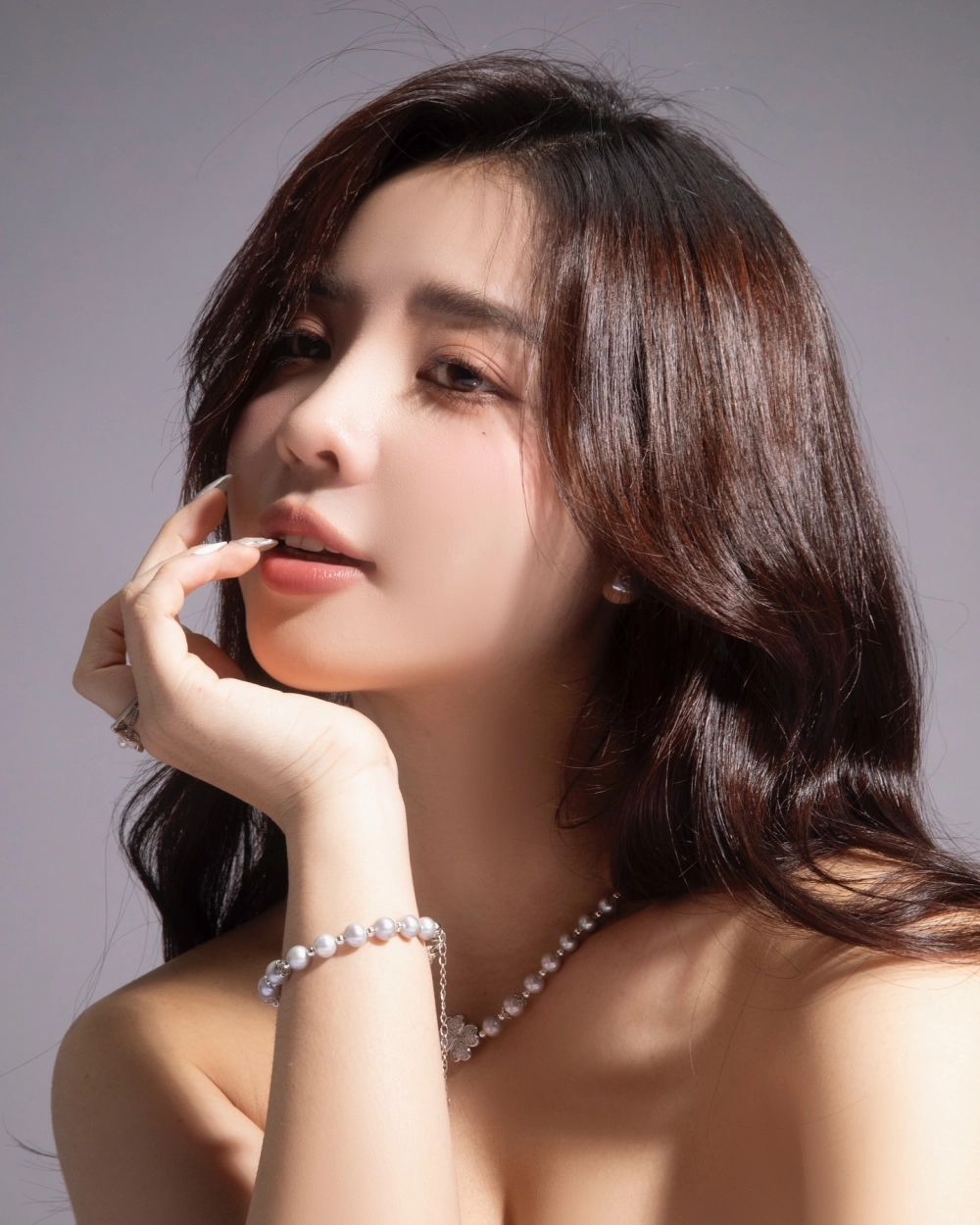 WolfieCindy tiktok thu hút hàng triệu người xem với vẻ đẹp quyến rũ