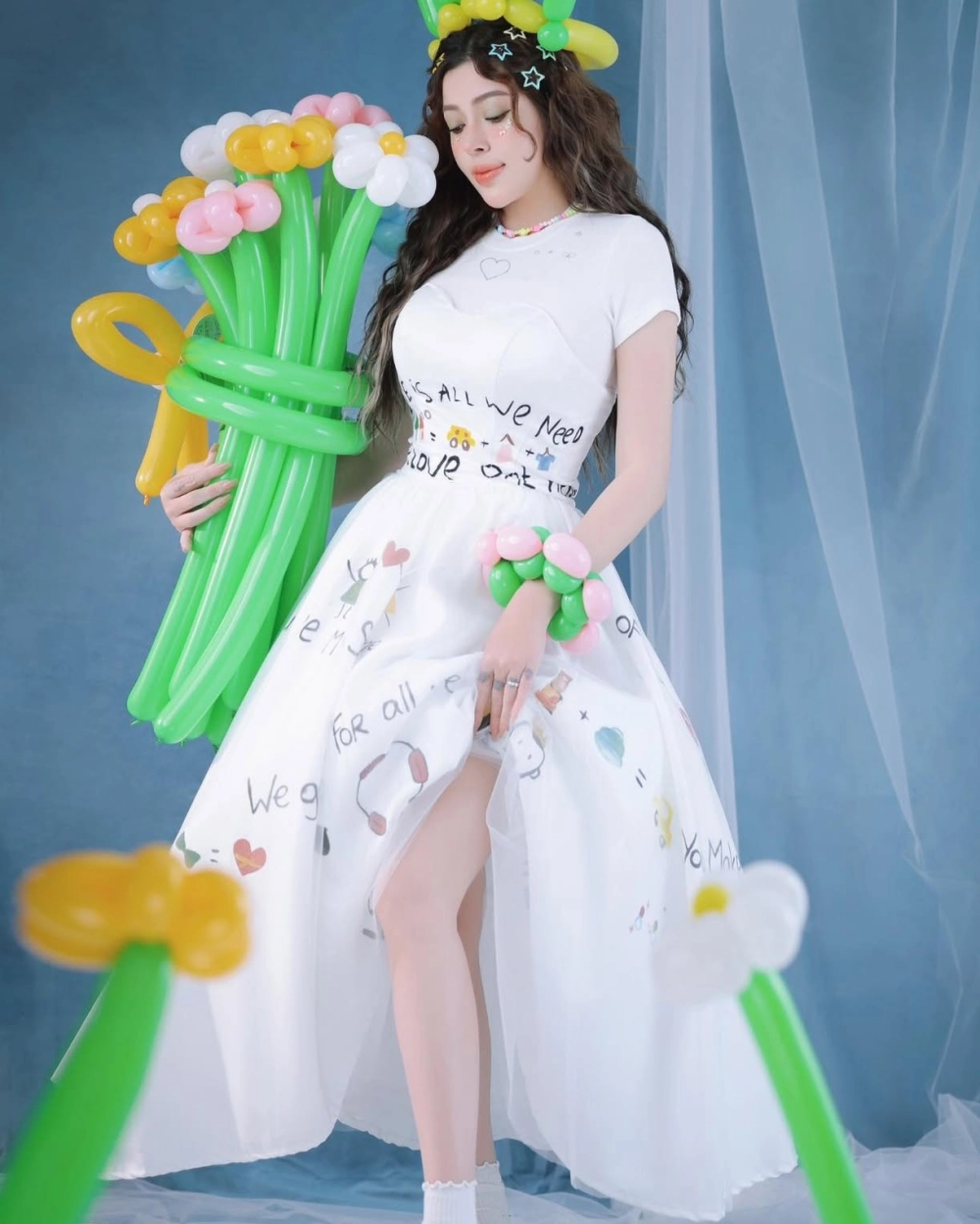 Linh Barbie tv thu hút fan với nội dung giải trí sáng tạo