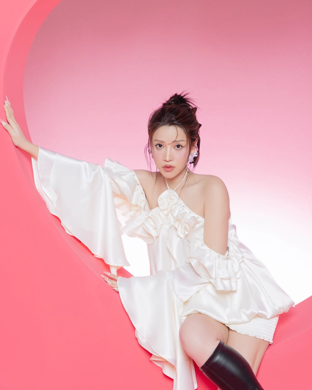 Khám phá hình ảnh mới nhất của Puka cực kỳ thu hút