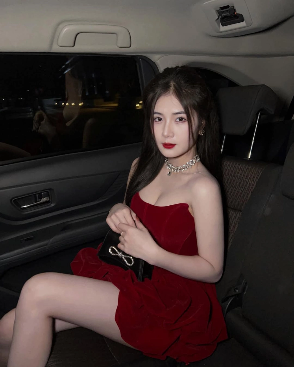 Quỳnh Alee TikTok thu hút triệu follow nhờ thần thái cuốn hút