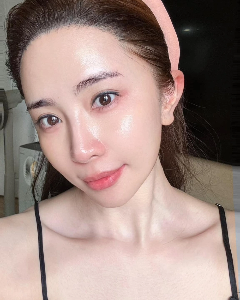 Toàn cảnh tiểu sử Quỳnh Nga và hành trình nghệ thuật đa dạng