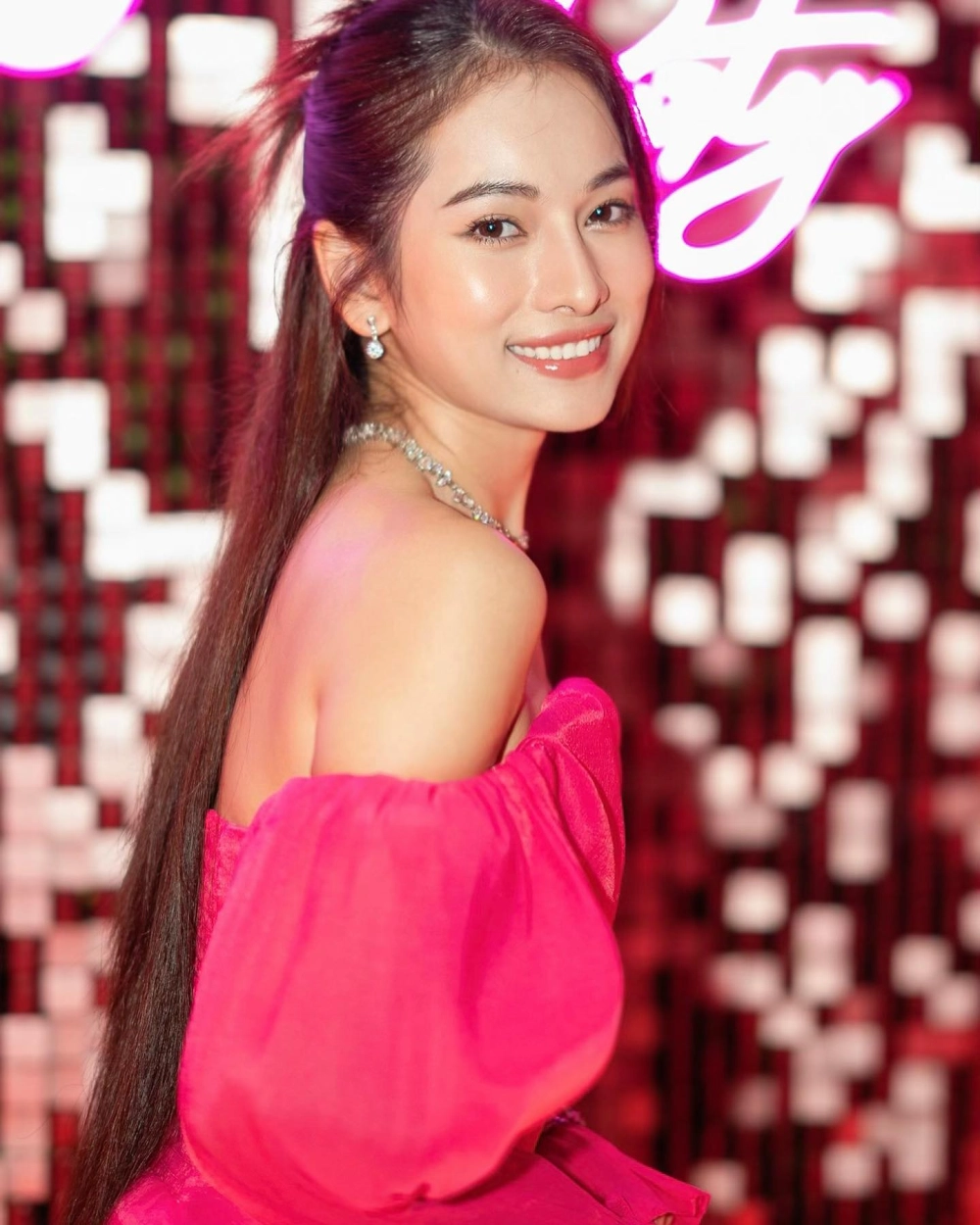 Top những bài hát của Sara Lưu được yêu thích nhất