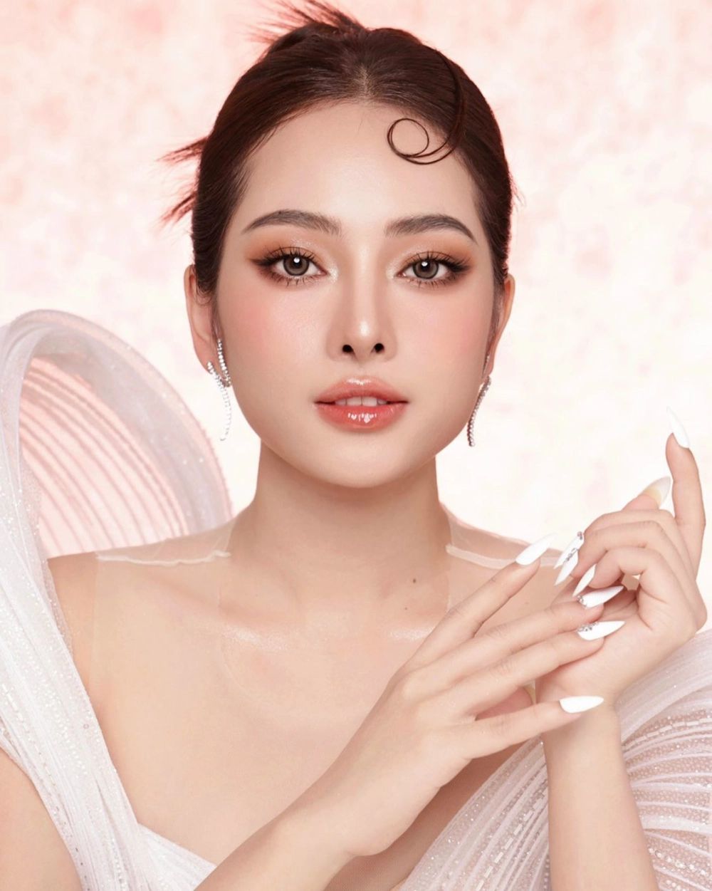 Câu hỏi phổ biến Sara Lưu tên thật là gì được bật mí