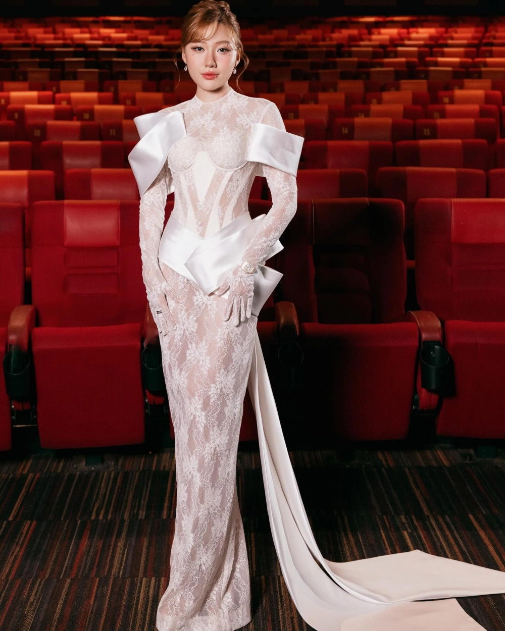 Bạn có biết Uyển Ân sinh năm bao nhiêu và hiện bao nhiêu tuổi