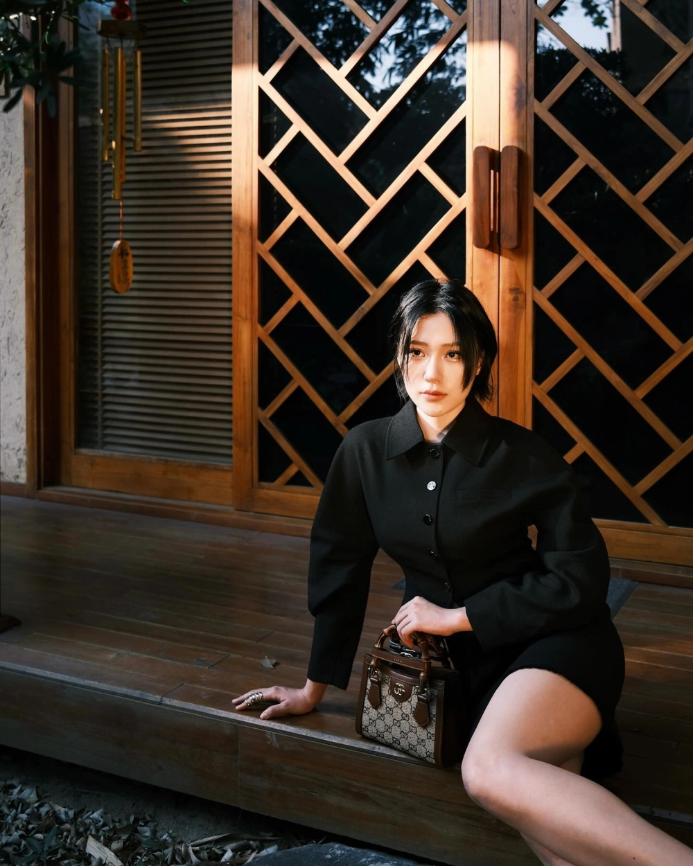 Nhiều người thắc mắc Uyển Ân có phải em ruột Trấn Thành không