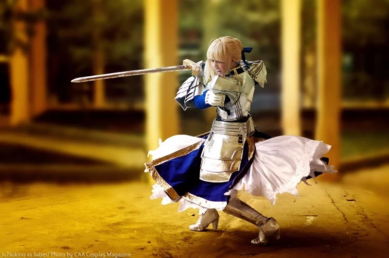 Fan phát cuồng với Fate Stay Night Saber Cosplay cực chất