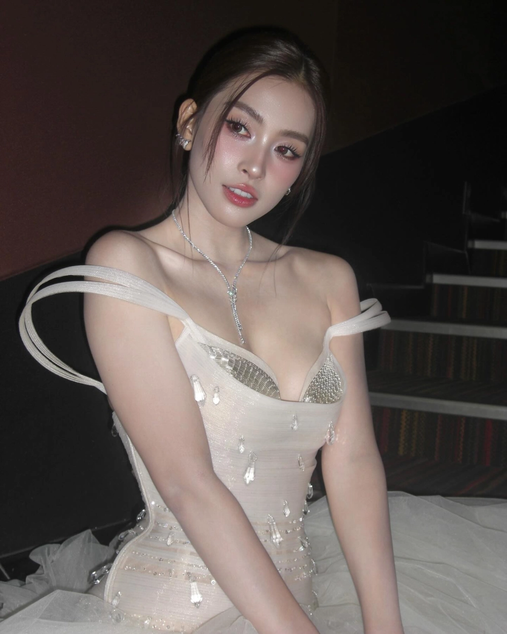Ngắm gái đẹp Facebook giúp thư giãn hiệu quả