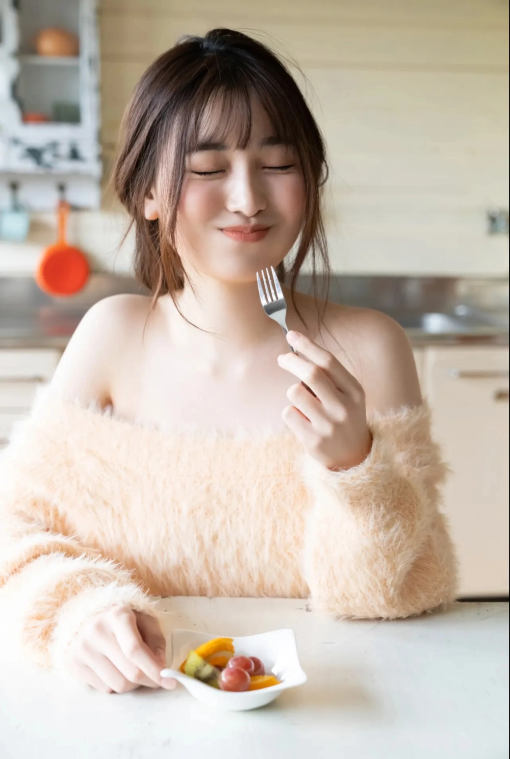 Vẻ đẹp nóng bỏng của Ai Saito khiến tim người xem loạn nhịp