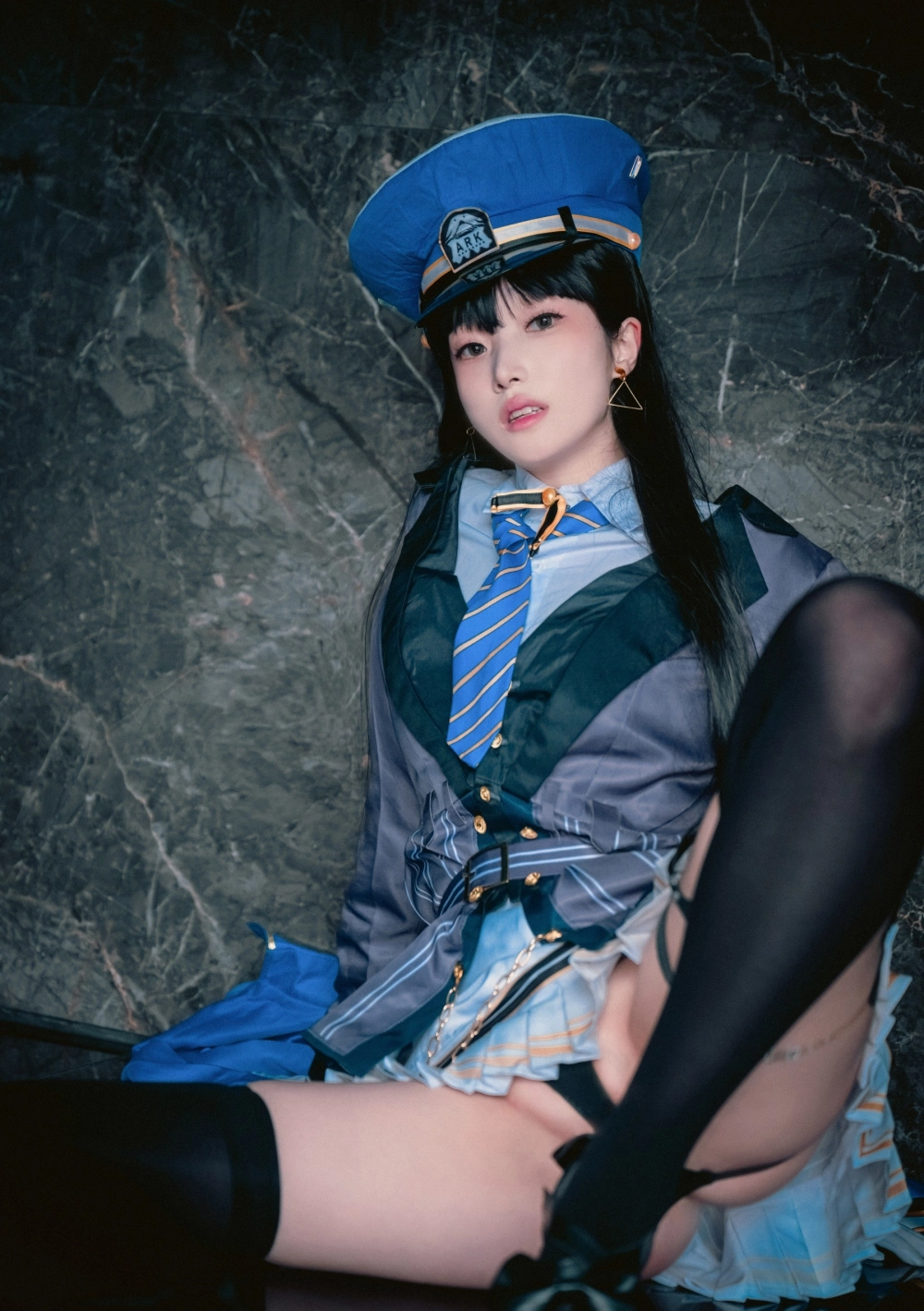 Sexy bừng cháy cùng vẻ đẹp nóng bỏng của BamBi