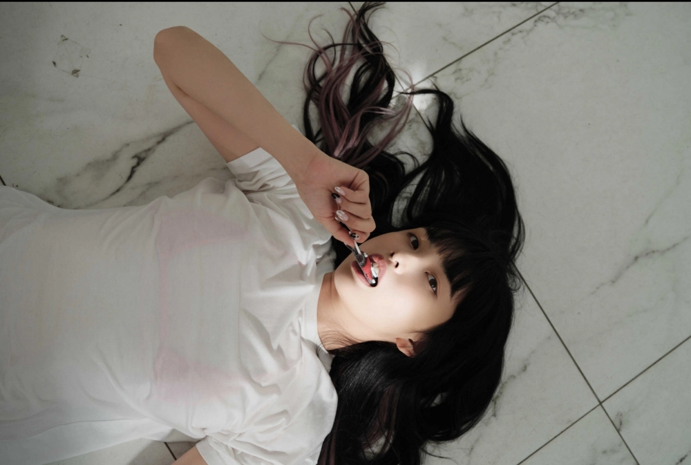 Thần thái gợi cảm của GMS khiến mọi ánh nhìn đổ dồn