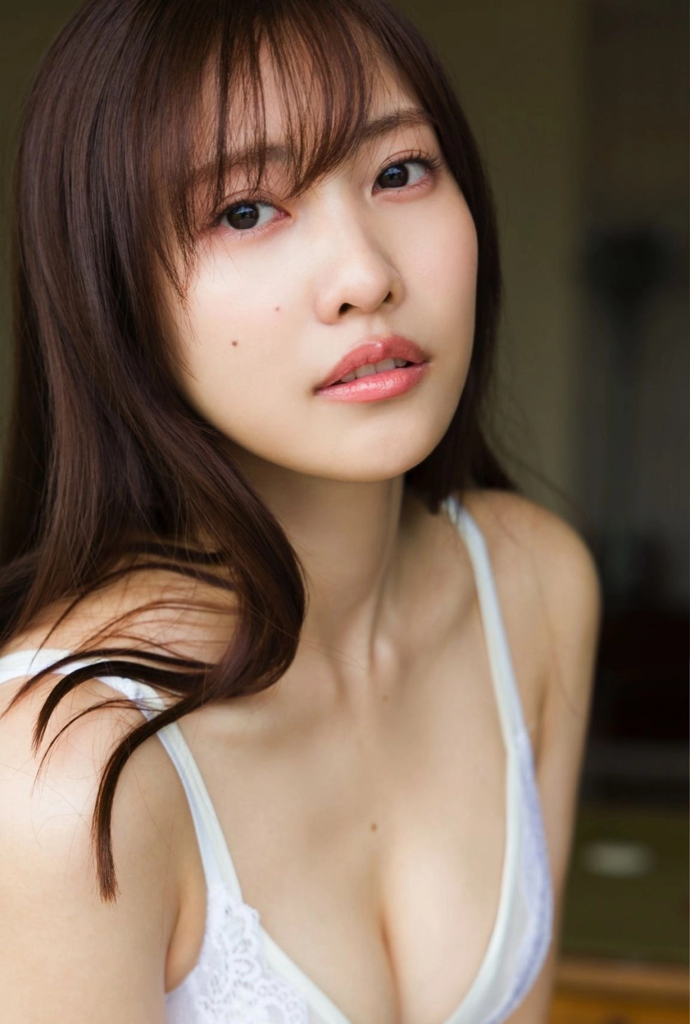 Hinako Sano khoe trọn đường cong gợi cảm đầy quyến rũ