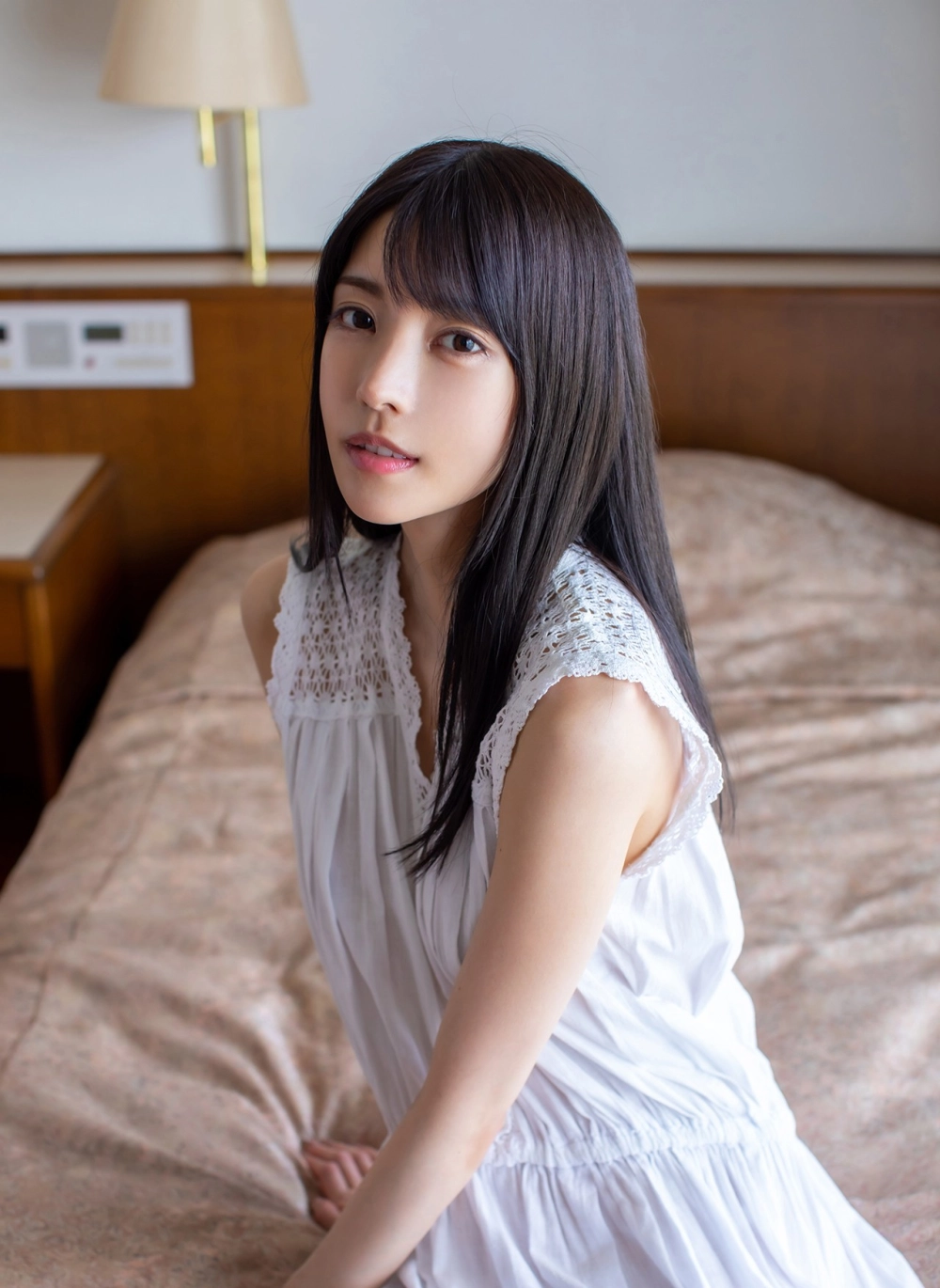 Sức hút khó cưỡng đến từ vẻ đẹp sexy của Kaede Karen