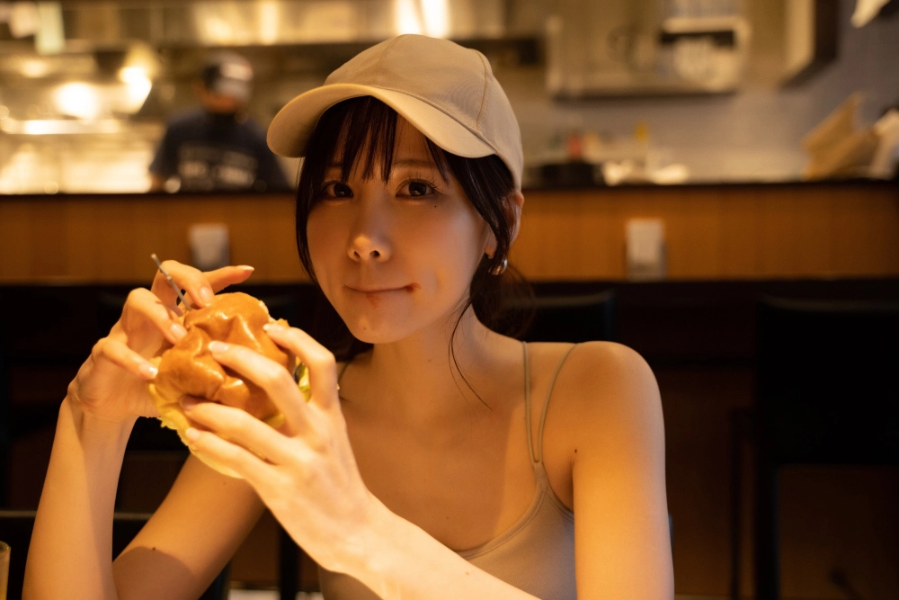 Kenken tỏa sáng với phong thái nóng bỏng đầy cuốn hút