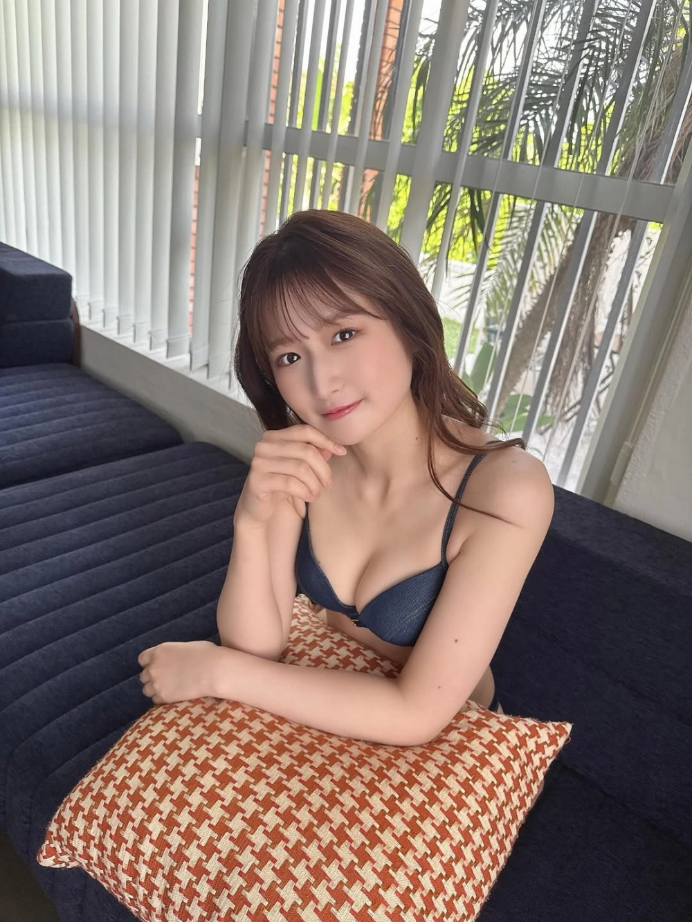 Sự gợi cảm ngọt ngào của Kotori Kaiga làm fan say mê.