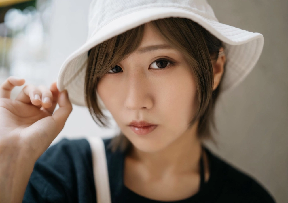 Mei Dong Miao thu hút mọi ánh nhìn với vẻ đẹp sexy rực lửa