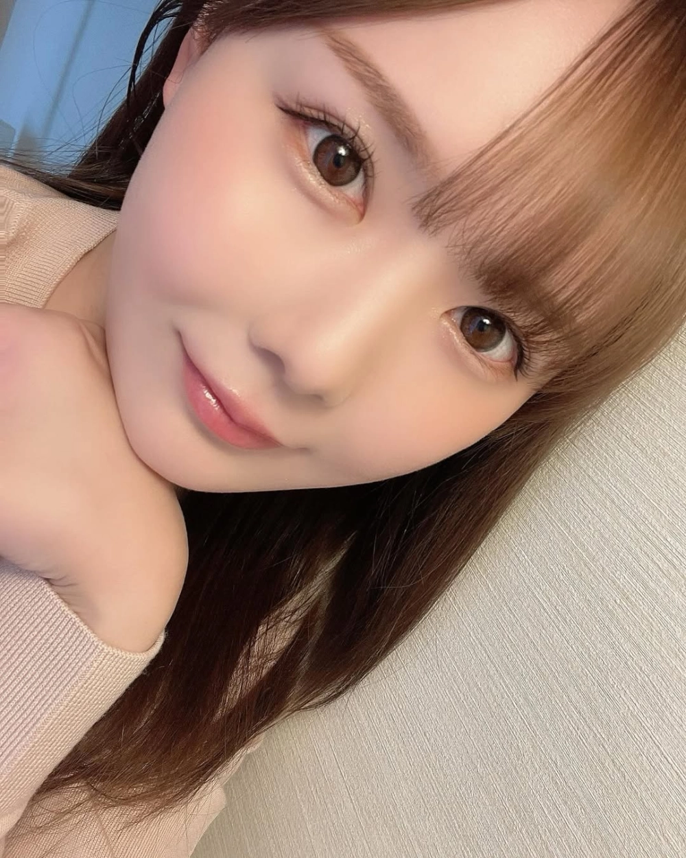 Vẻ gợi cảm của Miru Sakamichi làm say lòng người hâm mộ