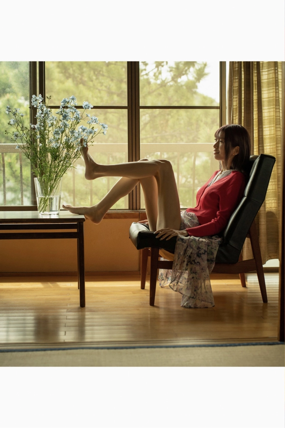 Miyuki Arisaka tỏa sáng với phong thái nóng bỏng đầy cuốn hút