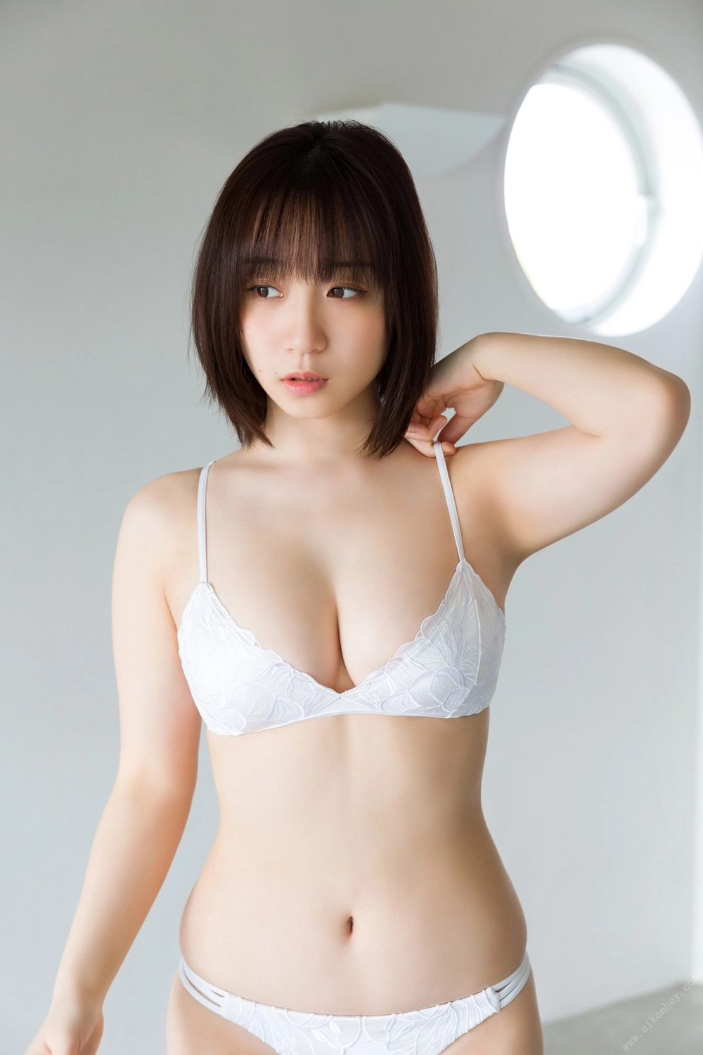 Vẻ đẹp quyến rũ khó cưỡng đến từ Moe Iori