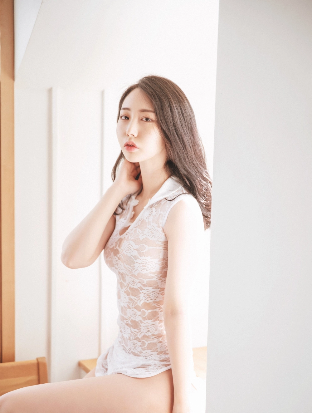 SAINT Photolife mang phong cách sexy đầy tinh tế và quyến rũ