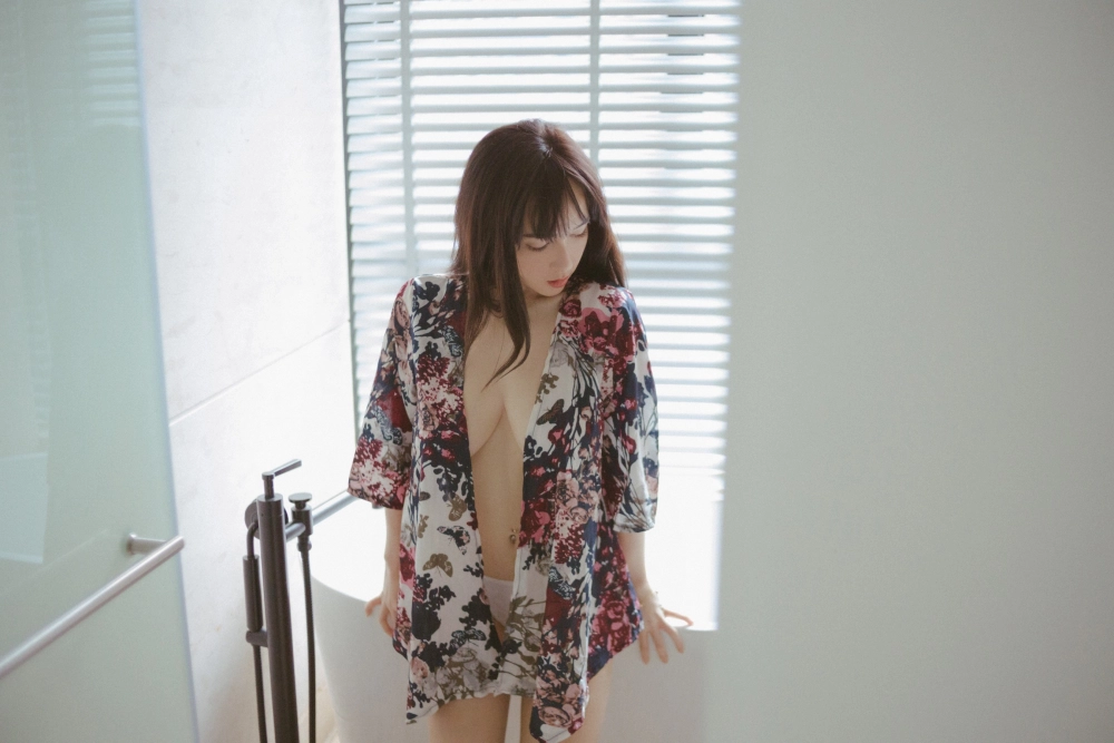 Vanessa nóng bỏng và cuốn hút trong từng khoảnh khắc