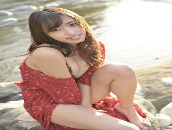 Phong cách gợi cảm và tinh tế của Mizuki Takanashi qua ảnh