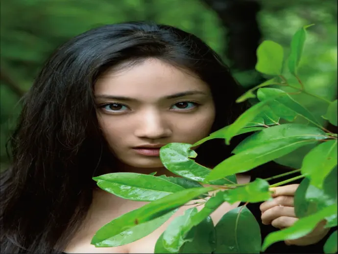 Hình ảnh Saaya Irie đẹp ngọt ngào và cuốn hút mọi ánh nhìn