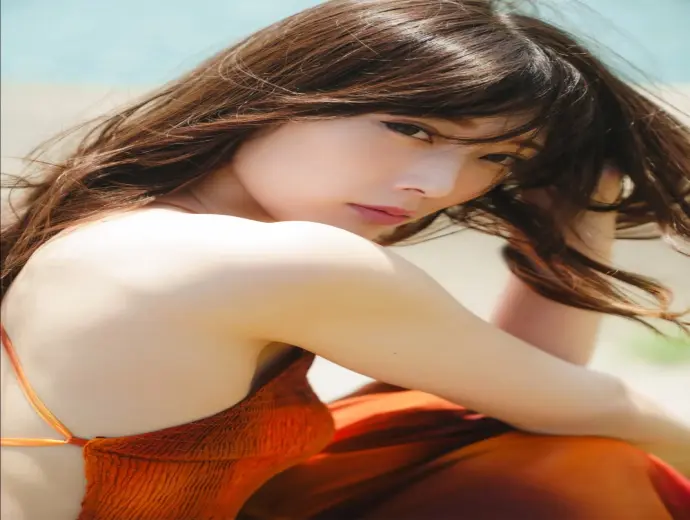 Hình ảnh Saki Akai mang vẻ đẹp thanh thoát và cuốn hút